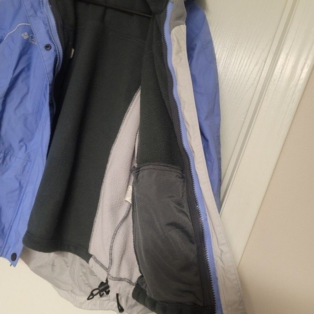 ~ Womens double layered full zip Columbia omni tech coat - Picture 6 of 11